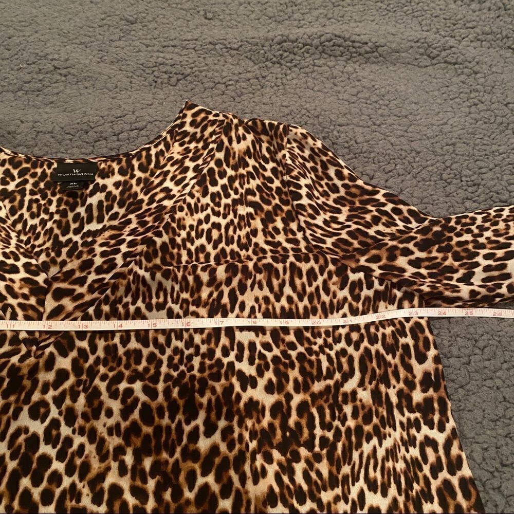 Worthington Leopard Print Top - Picture 7 of 10